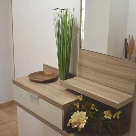 Aube ديلتيبري